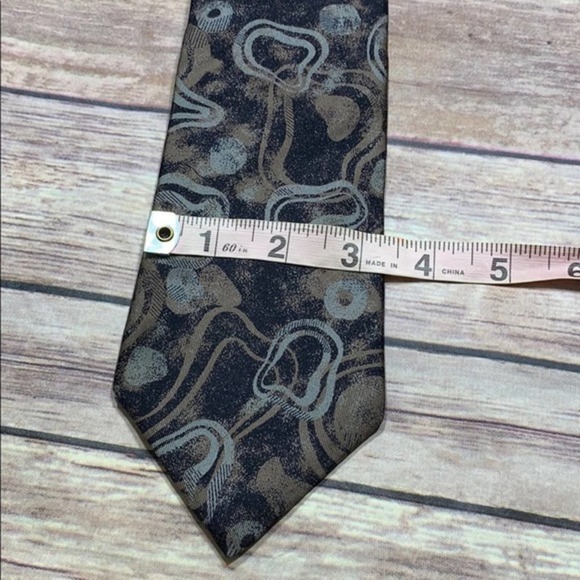 Vintage Italian Silk Tie - Picture 2 of 4